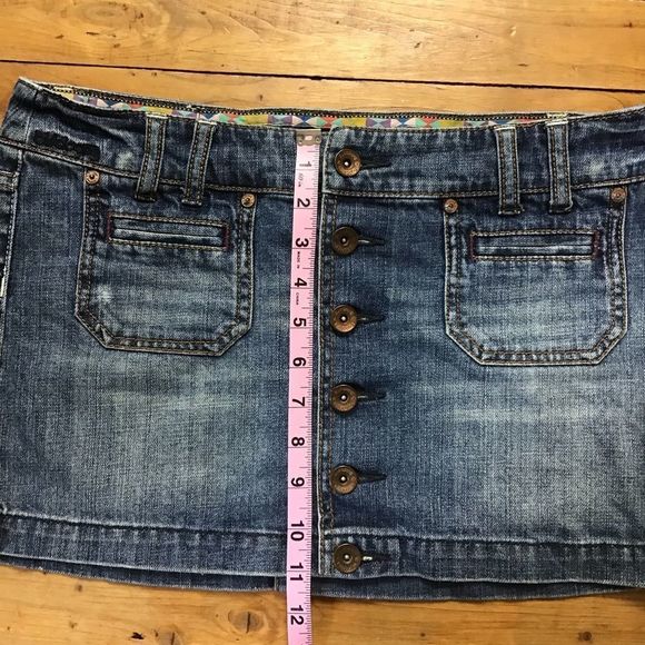 𝅺BILLABONG mini jeans skirt size 5 button up sexy low rise 100% cotton skater - Picture 5 of 9